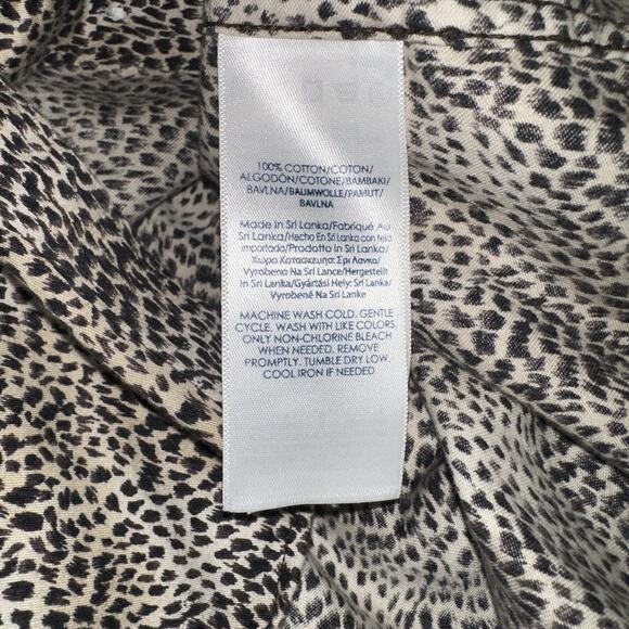 Chaps No Iron Leopard Print Button Down Shirt XL Long Sleeve Animal Print Top - Picture 6 of 9